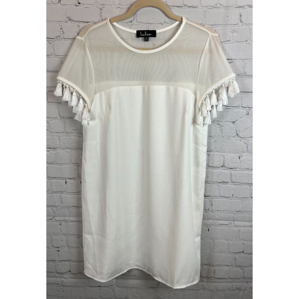 LULUS white short sleeve fringe lined shift dress size M